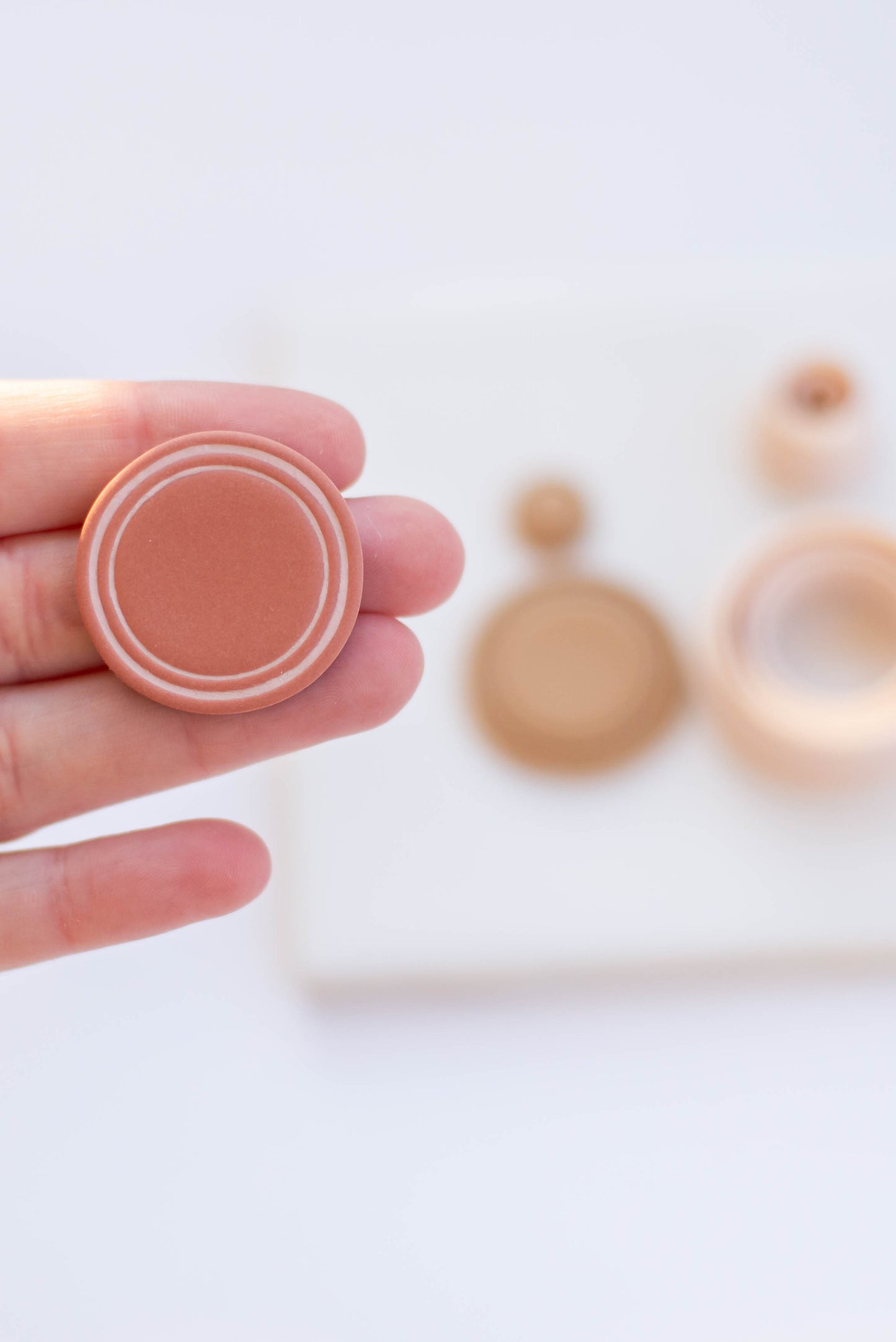 Outlined Circle Cutter