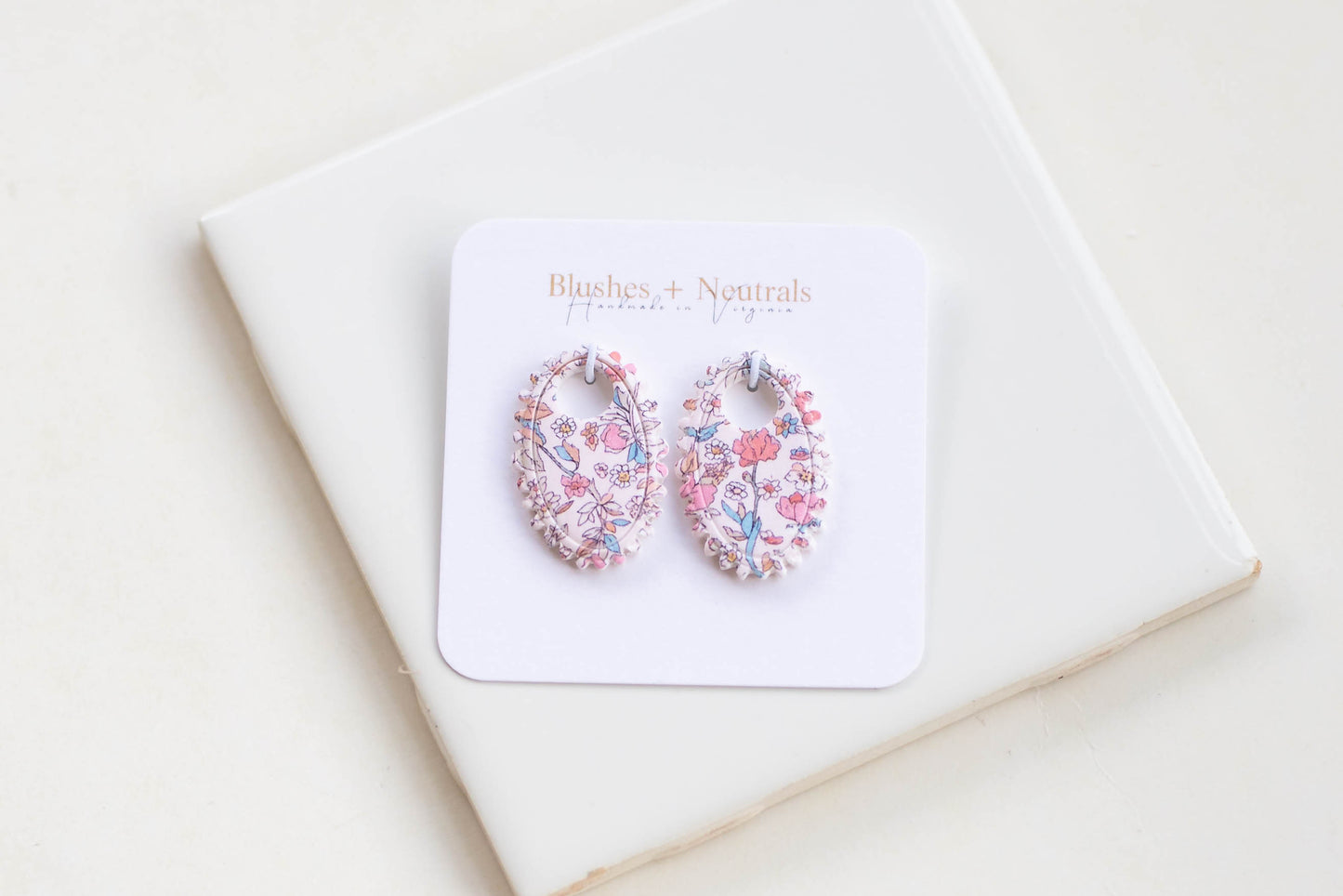 Charleston Oval in Liberty Floral