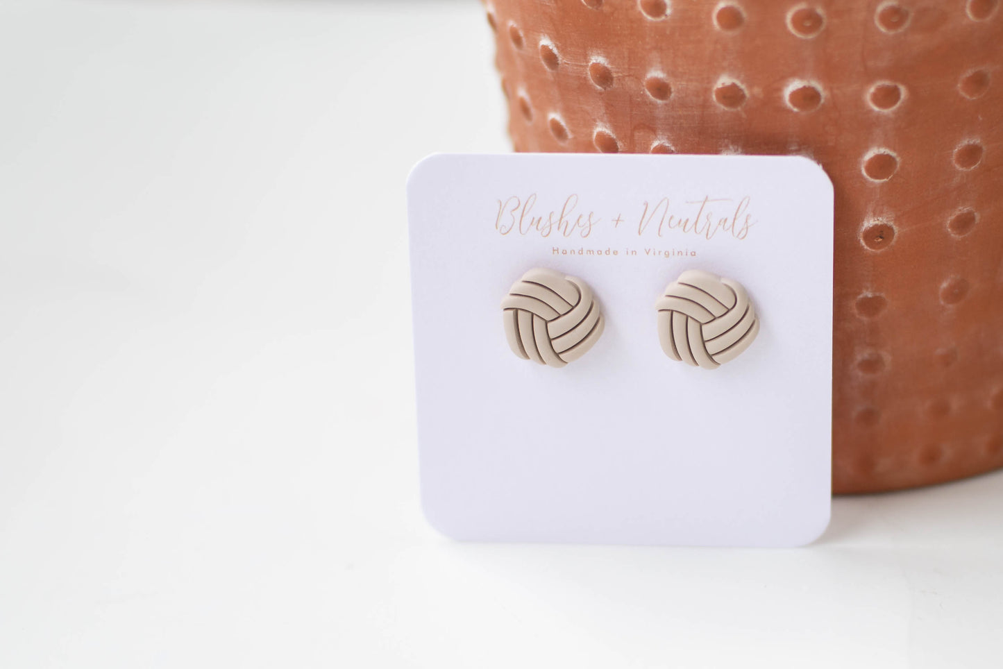 Clay Knot Studs 18K Gold