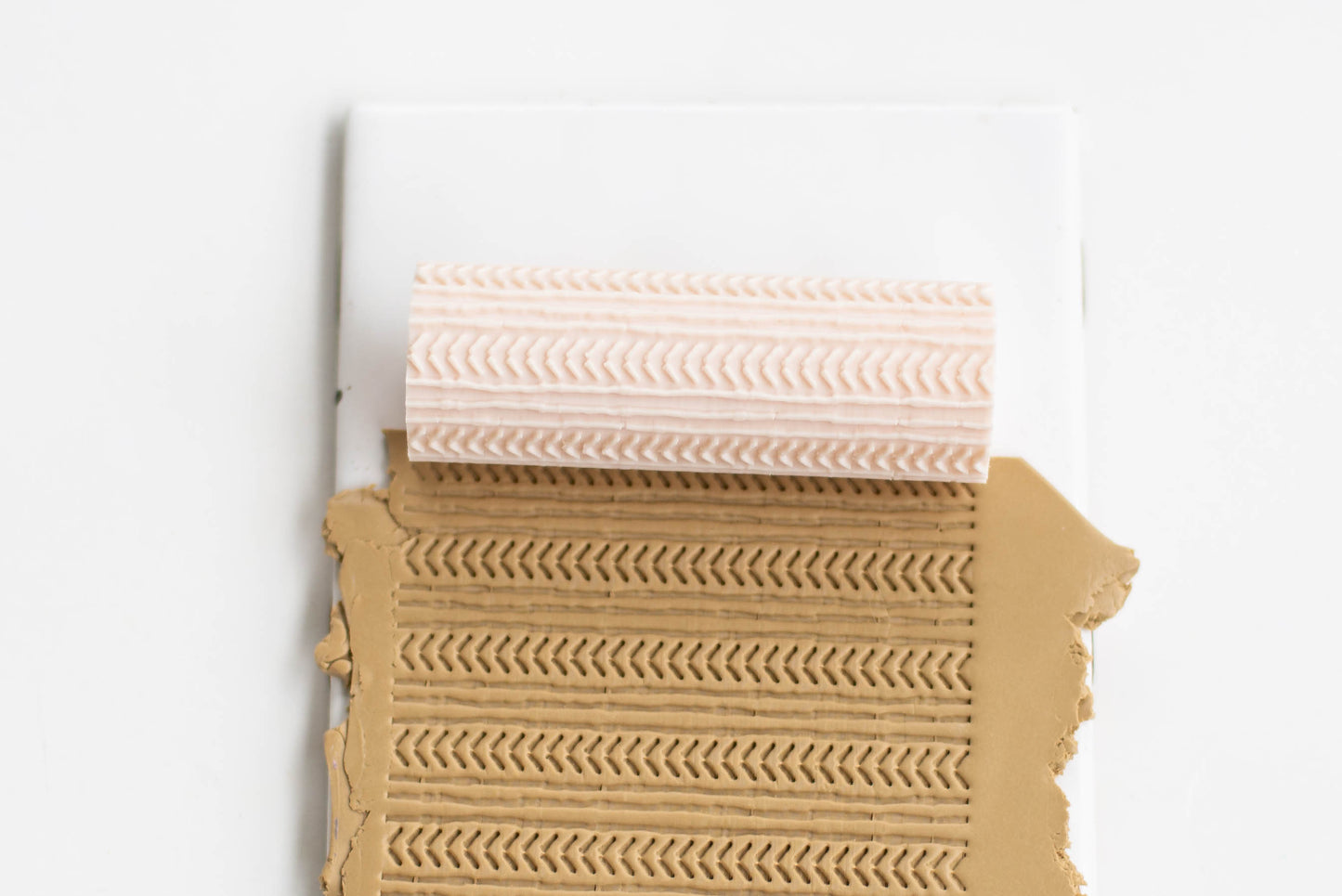 Organic Herringbone Texture Roller