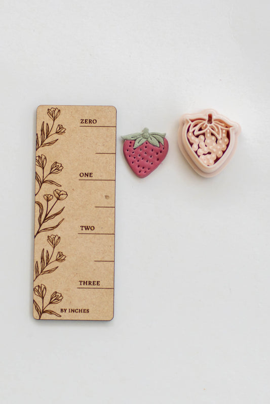 Strawberry Cutter