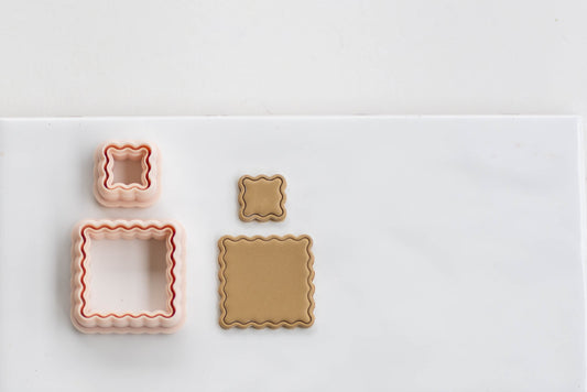 Scalloped Square Bordered Cutter Set