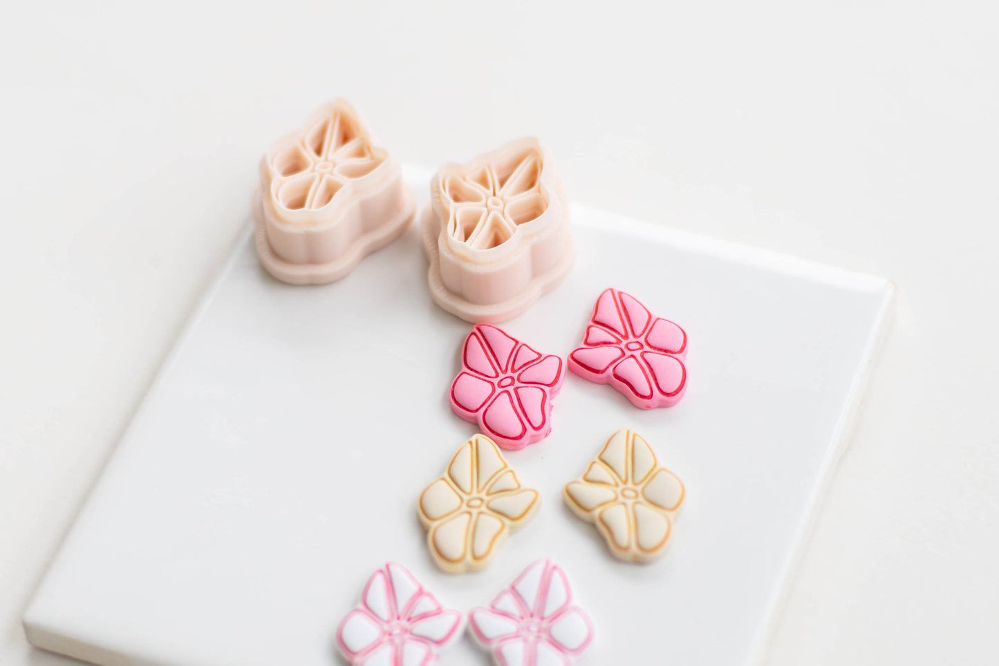 Embossing Mirror Flower Cutters