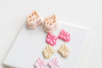 Embossing Mirror Flower Cutters