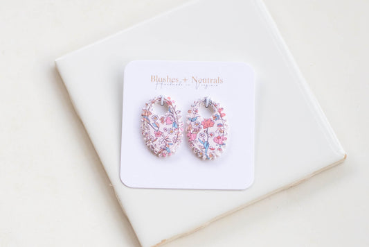 Charleston Oval in Liberty Floral