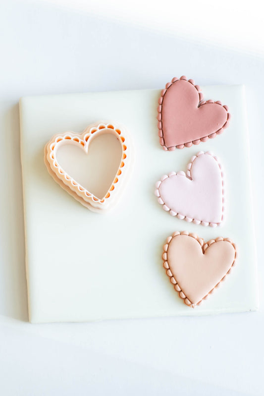 Scalloped Heart Cutter | Statement size