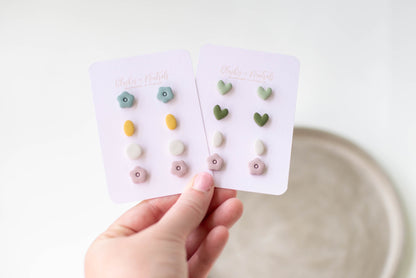 Set of 4 Stud Pack